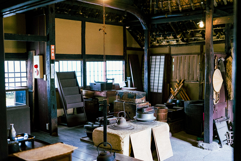 安達峰一郎博士生家